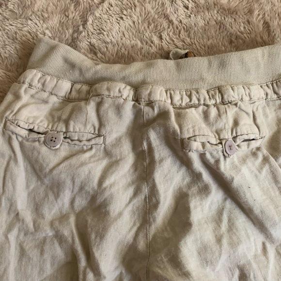 Guess summer pants. Size small. Inseam 32. Cotton pants perfect for summer. - Picture 2 of 2